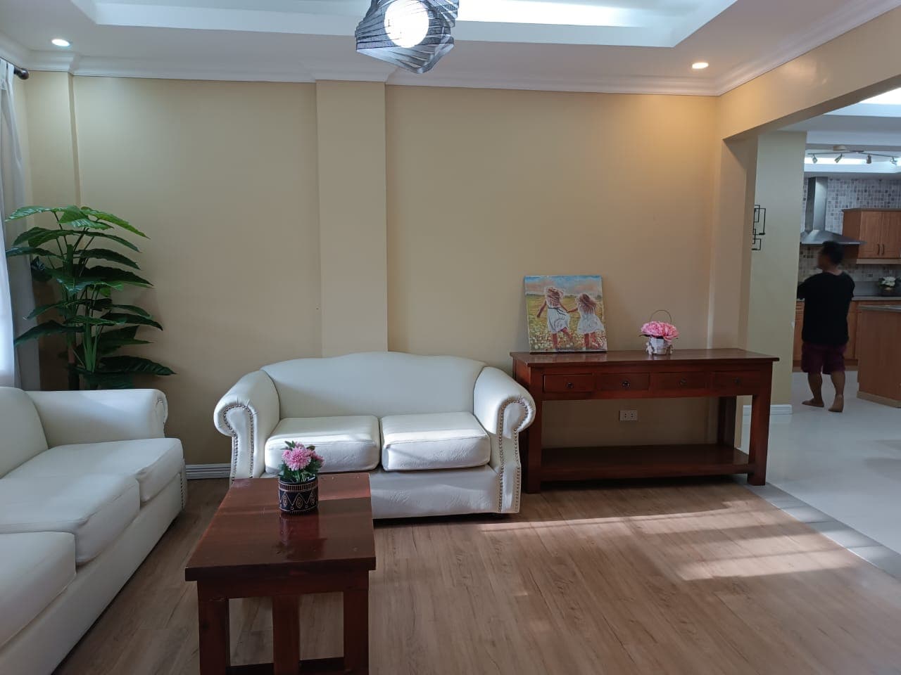 Charming 4 bedroom - photo 2