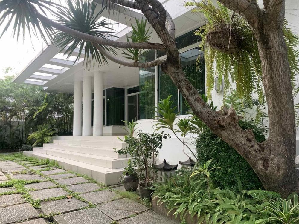 2 Storey House and Lot - photo 2