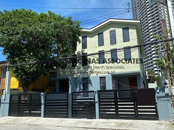 New 3 Bedroom Duplex House - San Miguel, Makati - photo 1
