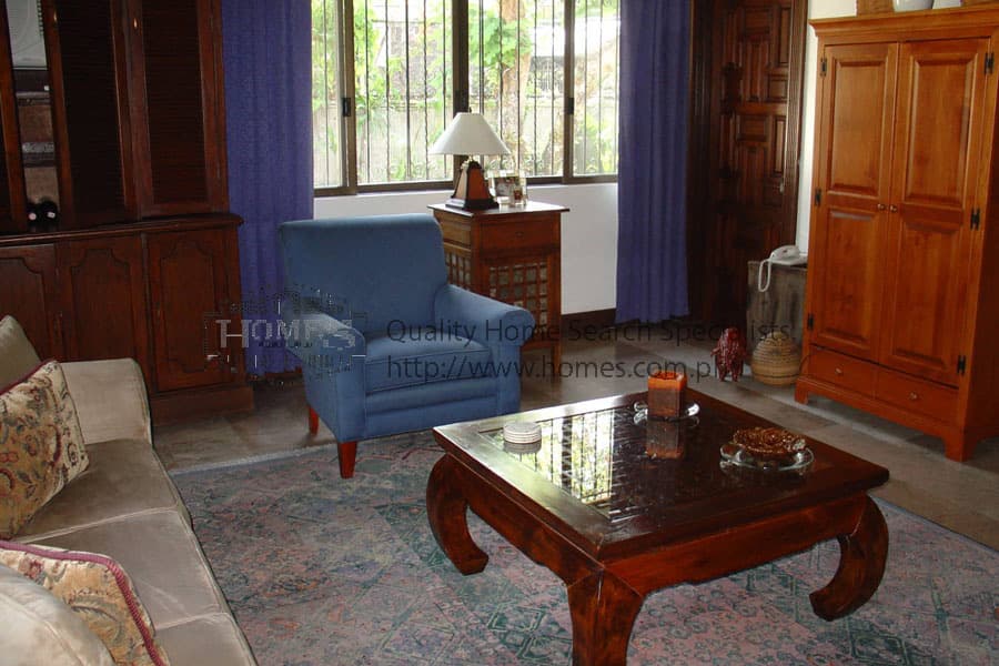 European estate type - Dasmarinas Village, Makati - photo 1