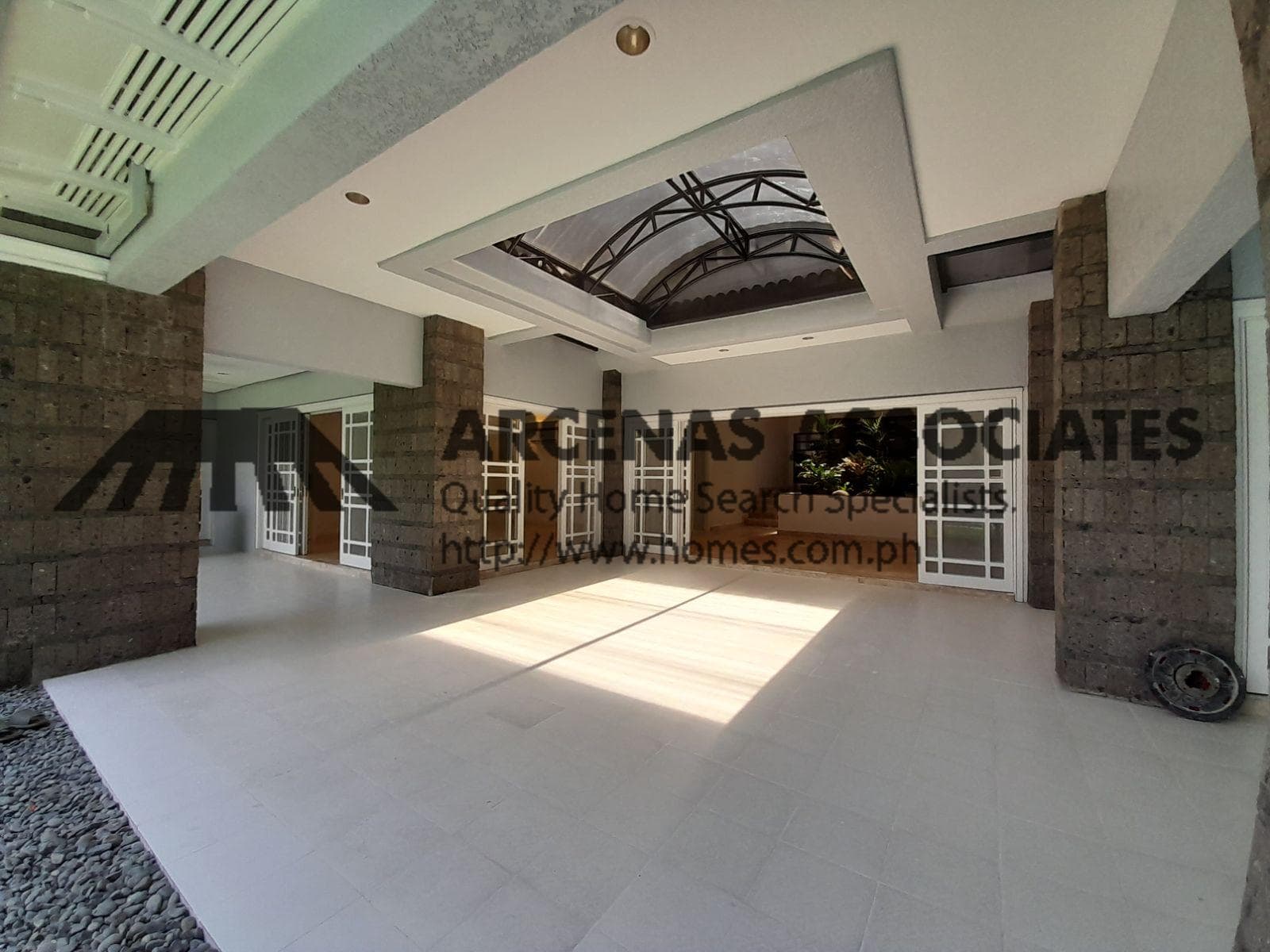 Spacious 2 Storey House - photo 3