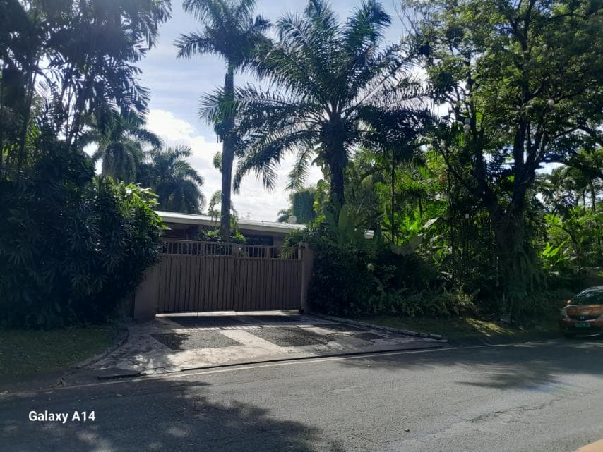 Spacious Bungalow House for sale in Forbes Park, Makati