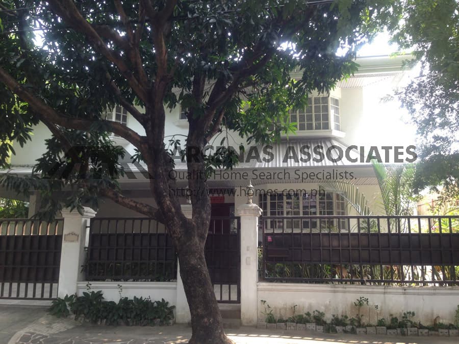 Calm 4 bedroom house - Dasmarinas Village, Makati - photo 1