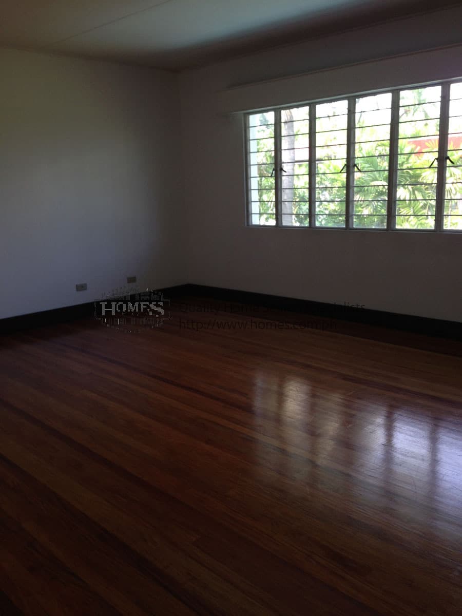 Affordable 4 bedroom house - Dasmarinas Village, Makati - photo 1