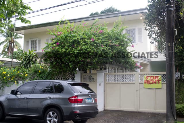 Comfortable (4) four bedroom - Dasmarinas Village, Makati - photo 1