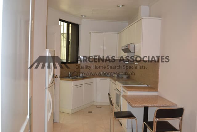 2 bedroom apartment in Biltmore - photo 2