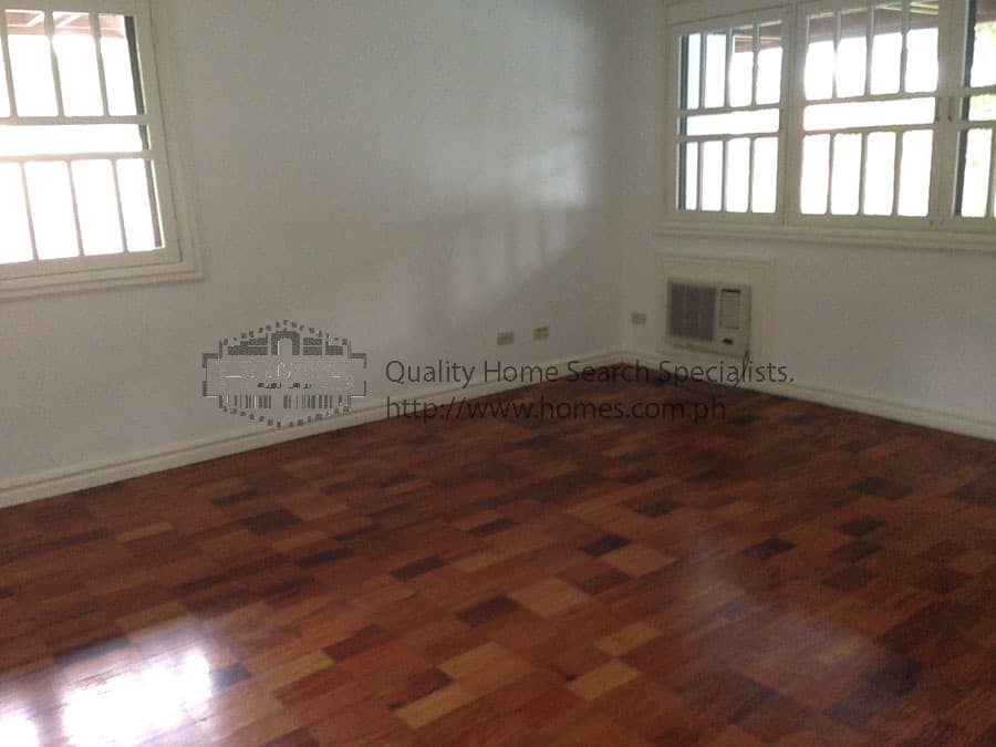 Spanish-modern four bedroom house - photo 5