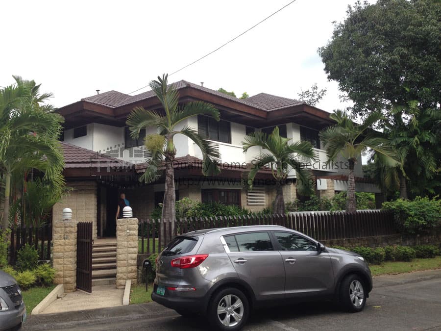 Spanish-modern four bedroom house - photo 2