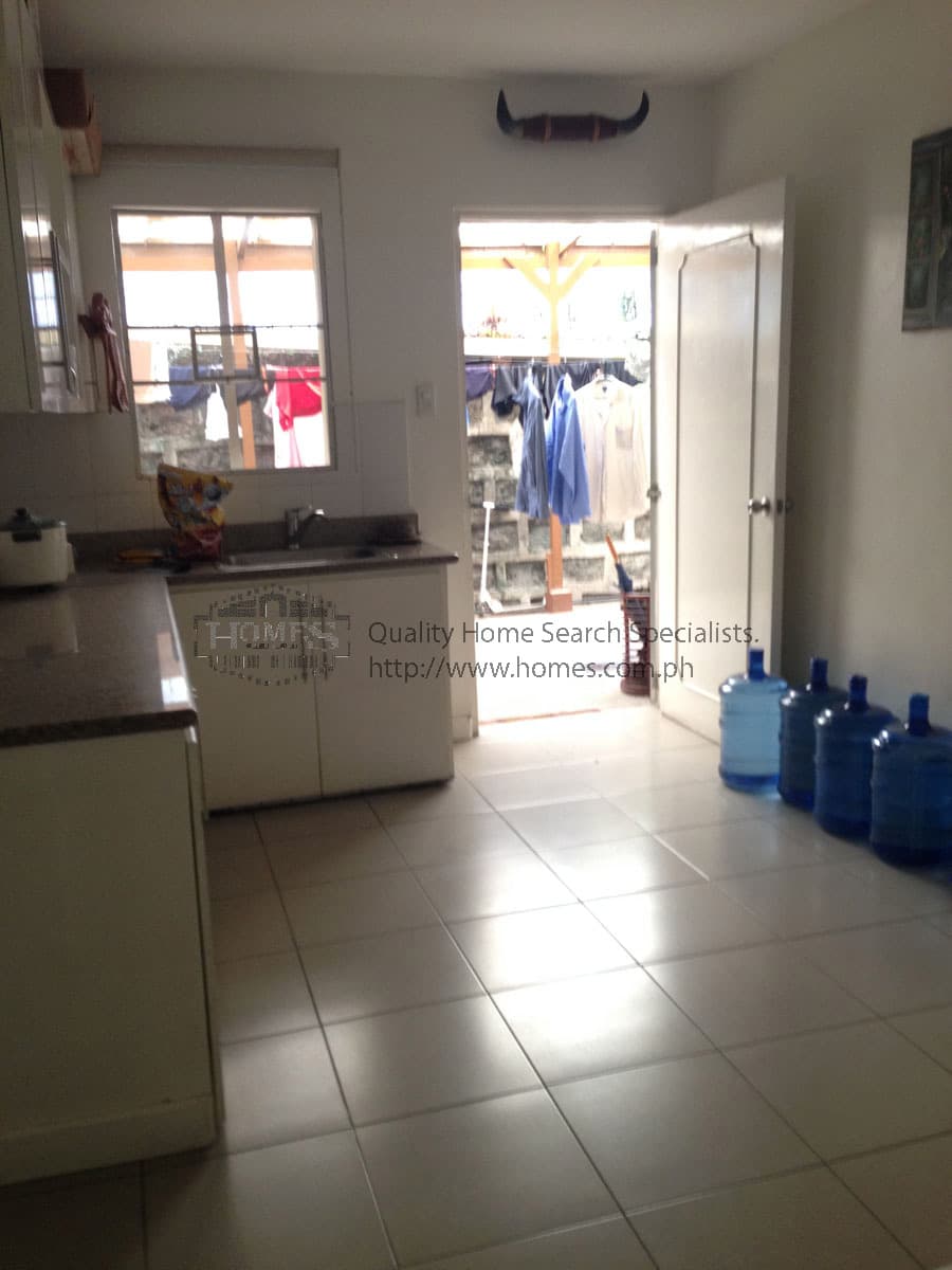 Modern 5 bedroom bungalow - photo 4