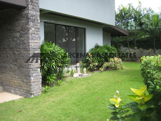Elegant 4 bedroom house - Magallanes Village, Makati - photo 1