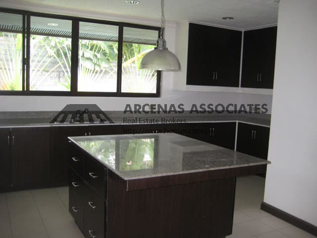 Elegant 4 bedroom house - photo 3