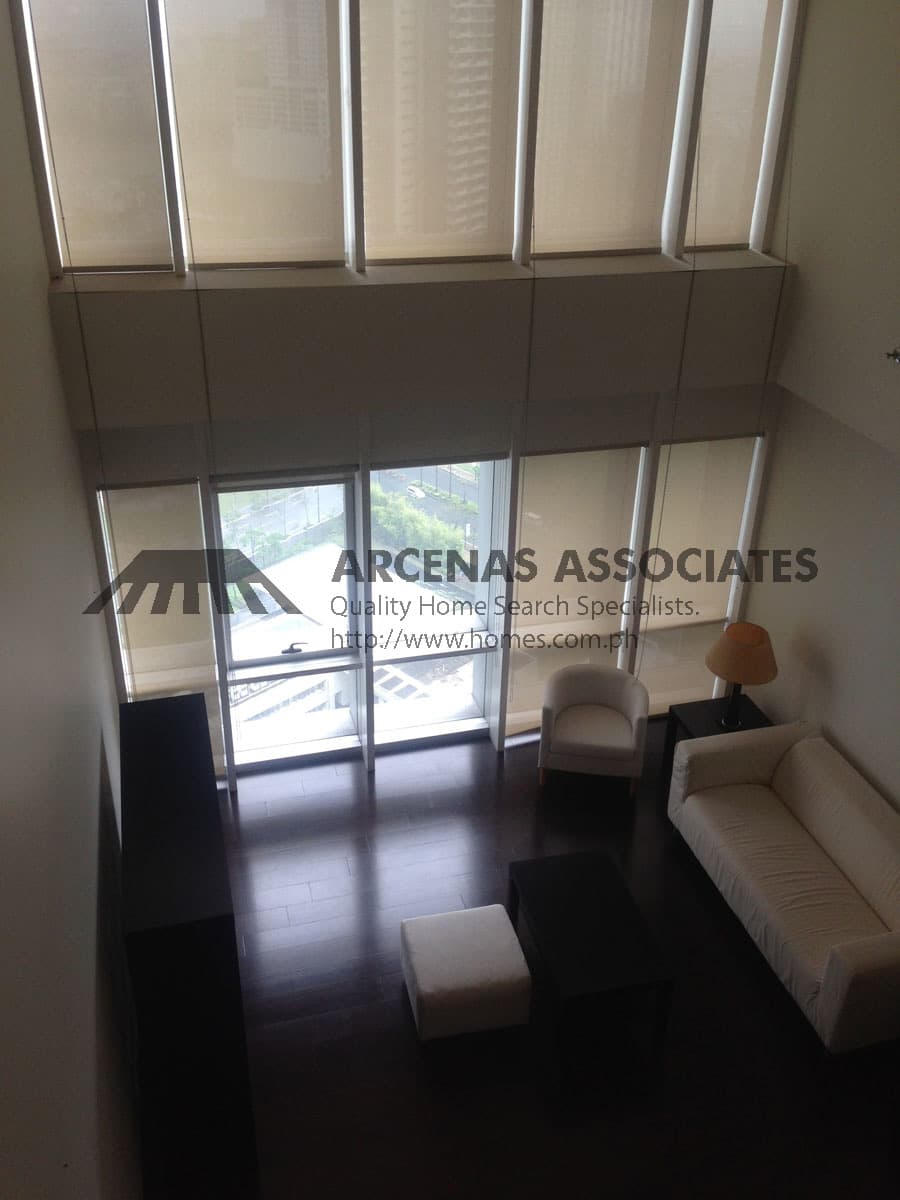 Fantastic 3 Bedroom Loft - photo 2