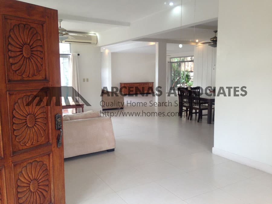 Uncluttered 3 bedroom bungalow - photo 3
