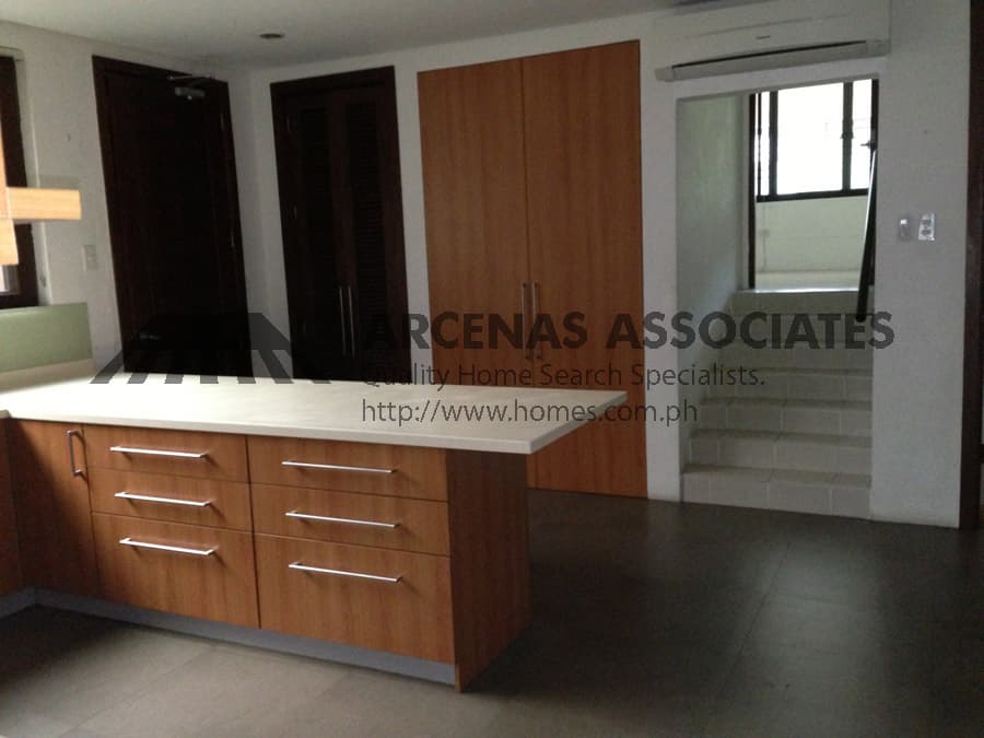 Spacious and modern 5 bedroom - photo 4