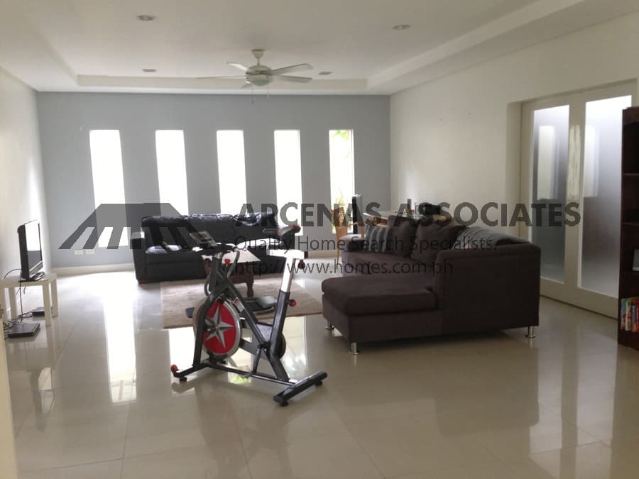 Contemporary and bright 2-storey - photo 5
