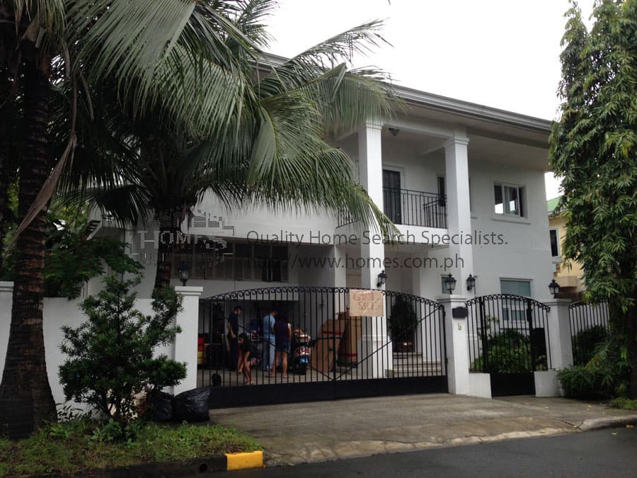 Renovated standard 4 bedroom - Dasmarinas Village, Makati - photo 1
