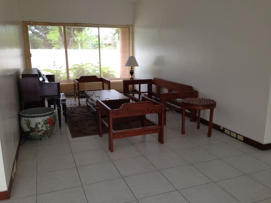 Modern with wooden flooring 3 bedroom - photo 3