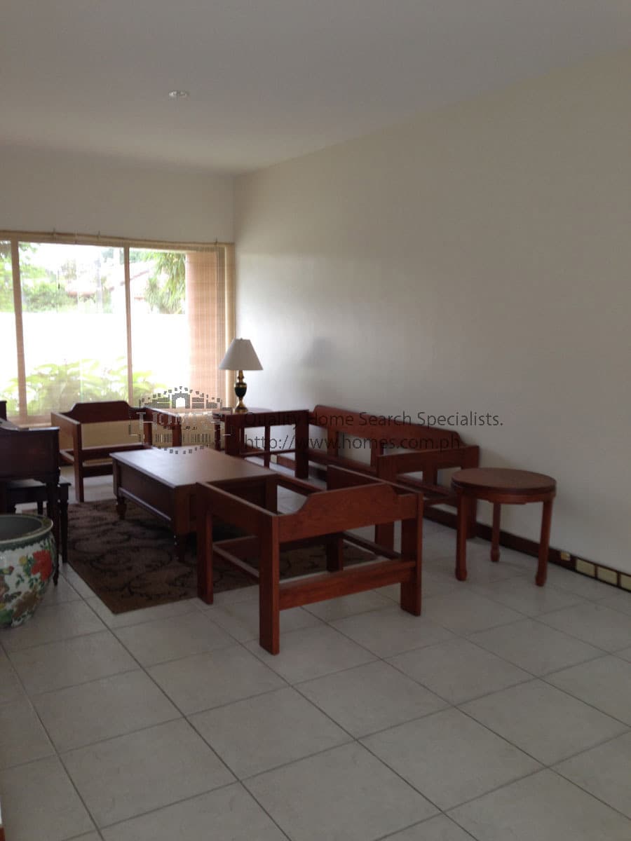 Modern with wooden flooring 3 bedroom - photo 2