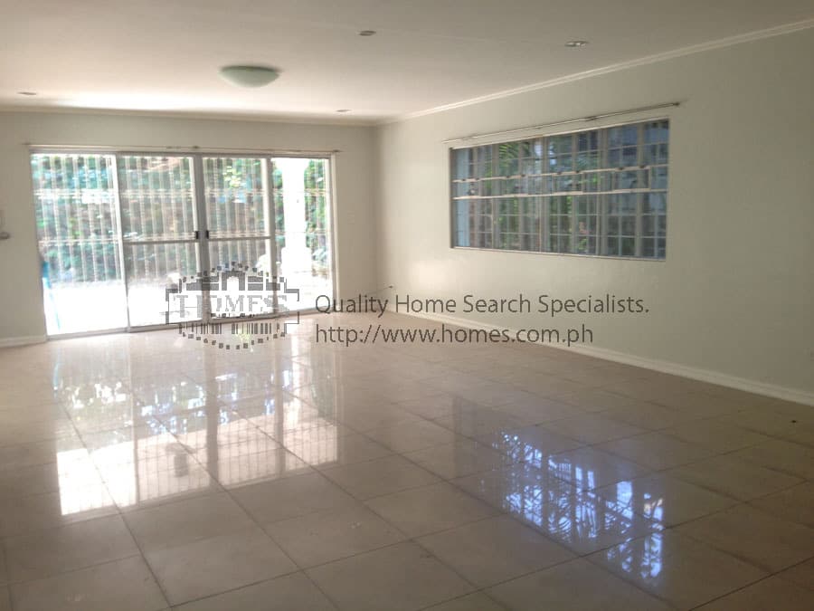 Private 2-storey home - photo 2