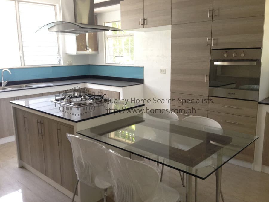 Private 2-storey home - photo 5