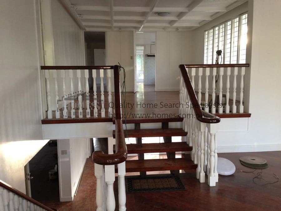 Unique large two-storey and split-level - photo 5