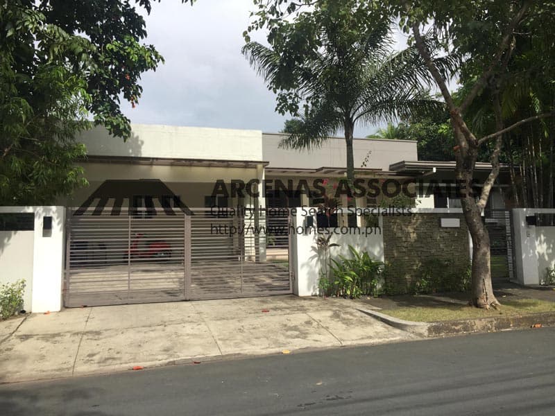 Bright and spacious 4-bedroom bungalow - Dasmarinas Village, Makati - photo 1