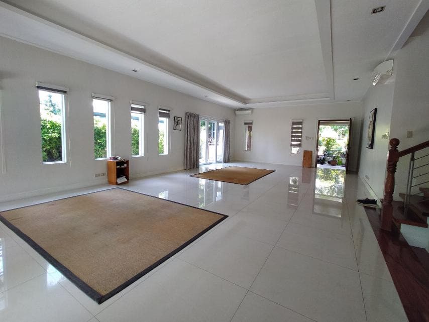 Fully renovated 2 storey - photo 4