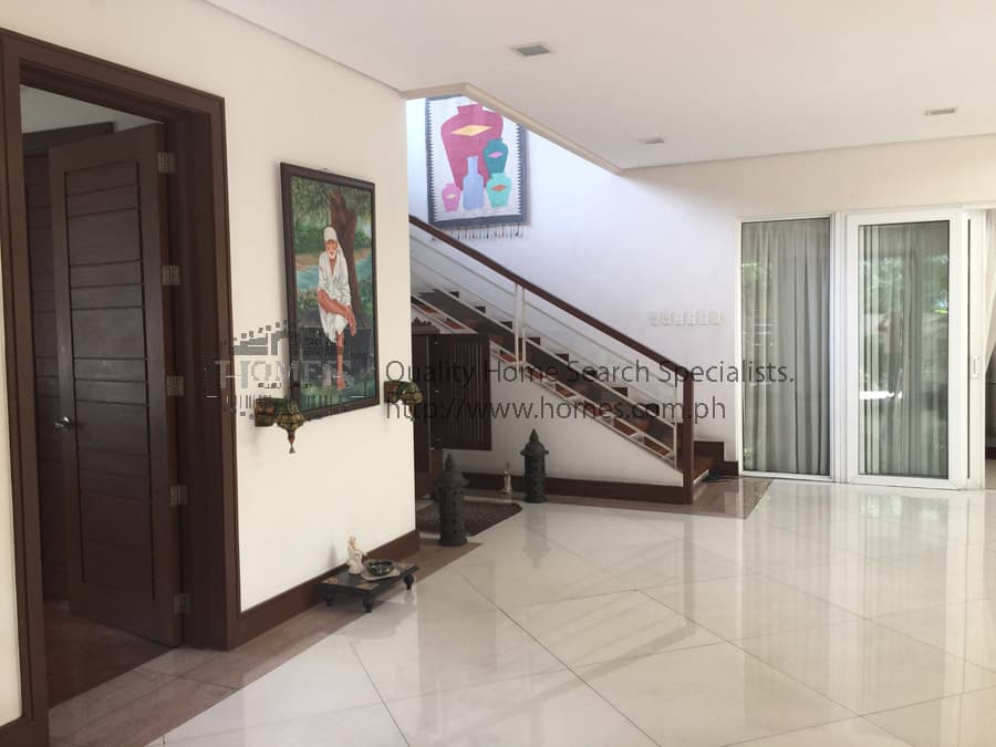 Modern 2-storey corner house - photo 4