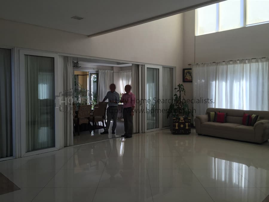 Modern 2-storey corner house - photo 5