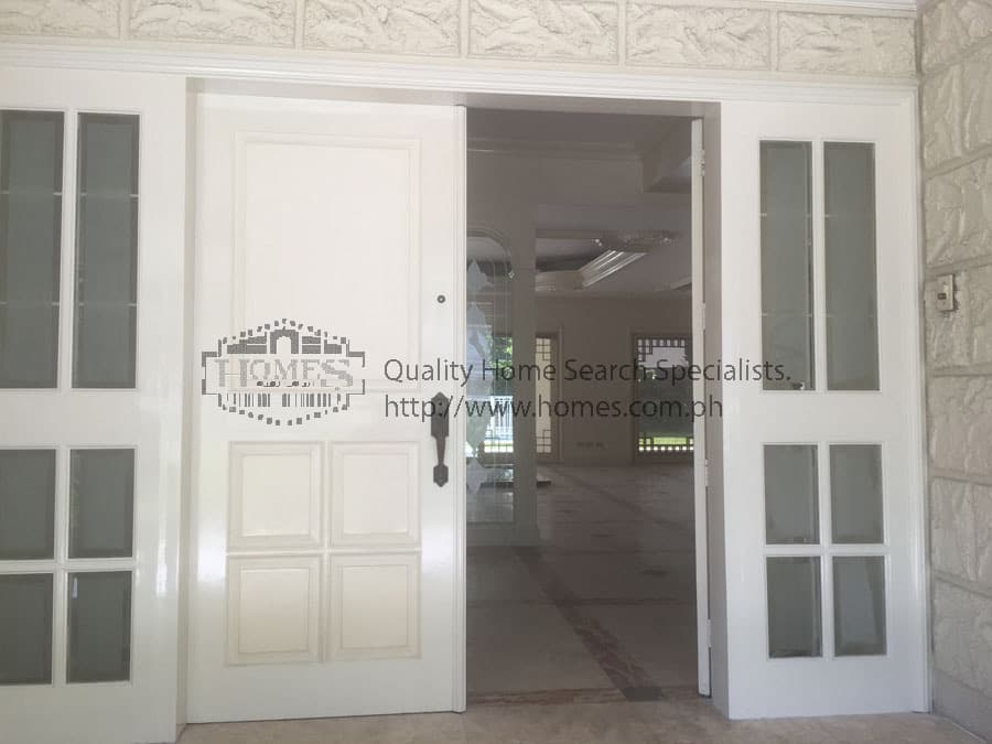 Spacious 2-storey - photo 2