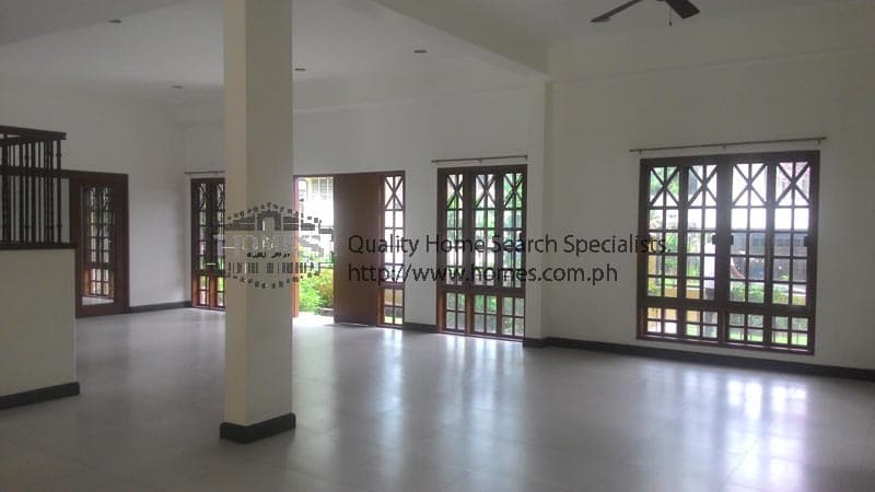 Elegant 4 bedroom house - photo 2