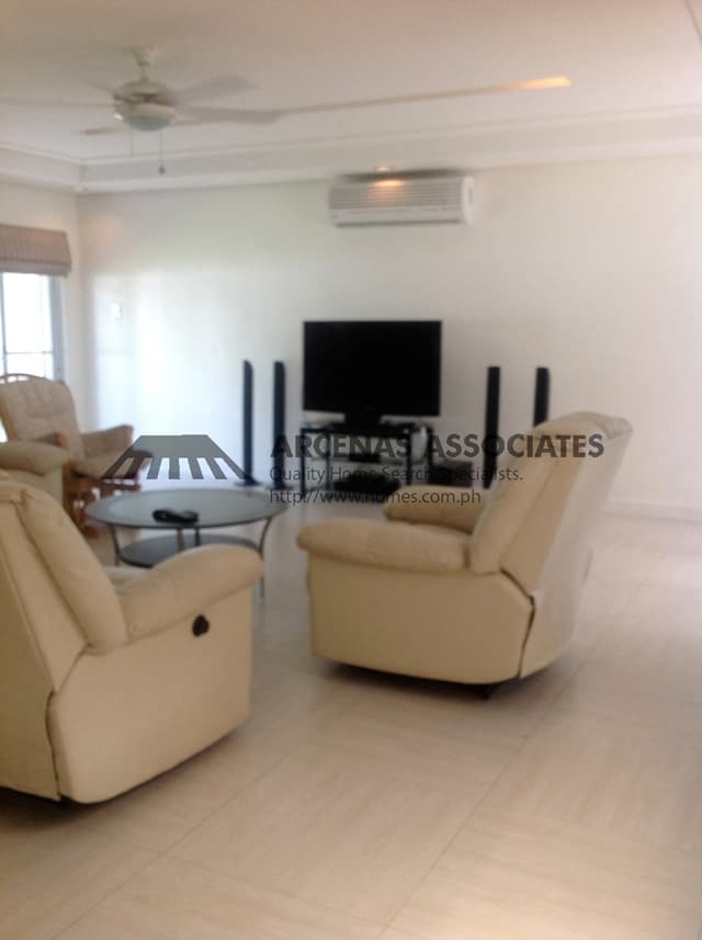 Modern and verdant 2-storey - photo 4