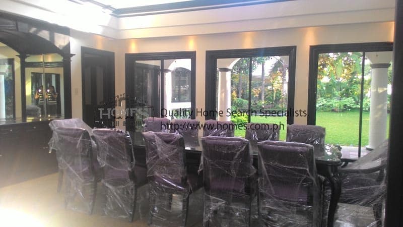 Stately 3-level - photo 3
