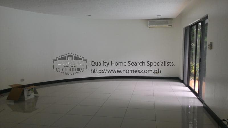 Desirable 2-storey corner house - photo 3