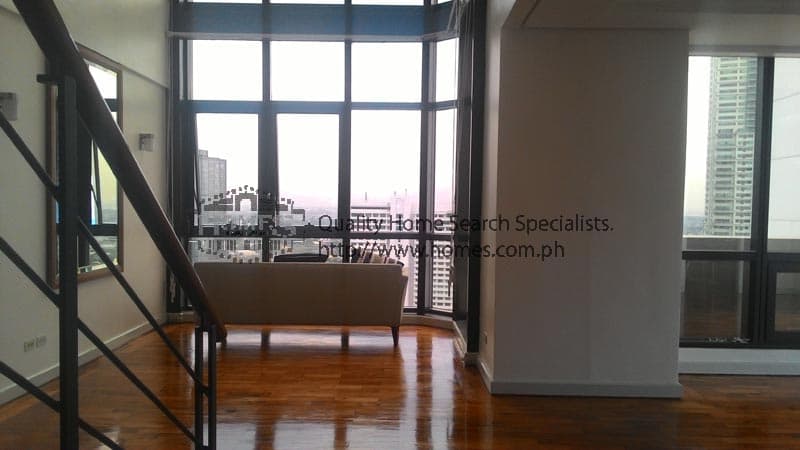 Impressive tri-level penthouse in Palisades - photo 2