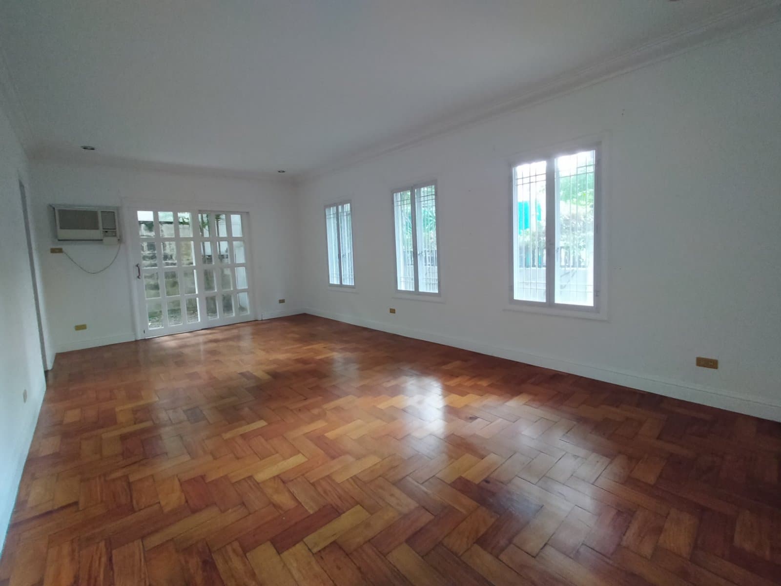 Neo French 2-storey - photo 4