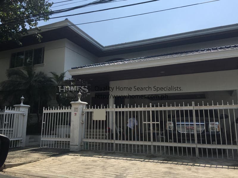 Built-to-last 2 storey - Dasmarinas Village, Makati - photo 1