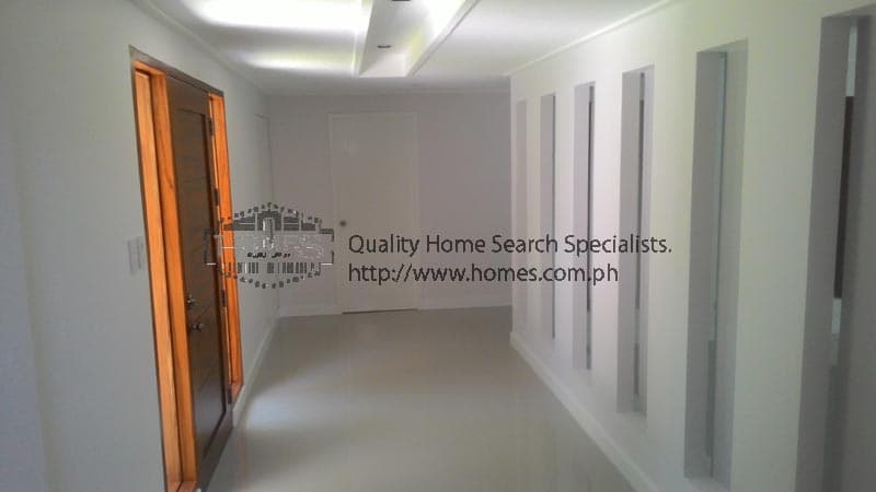 Solid and Modern 2- Storey - photo 5