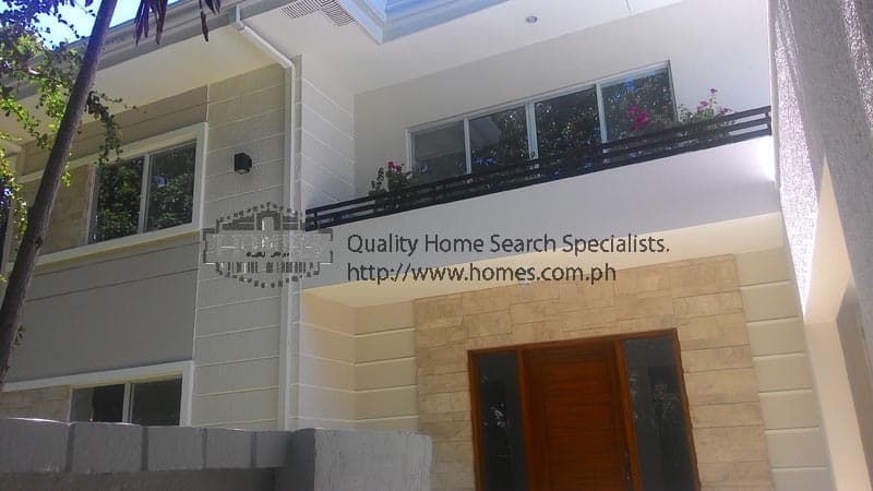Solid and Modern 2- Storey - photo 3