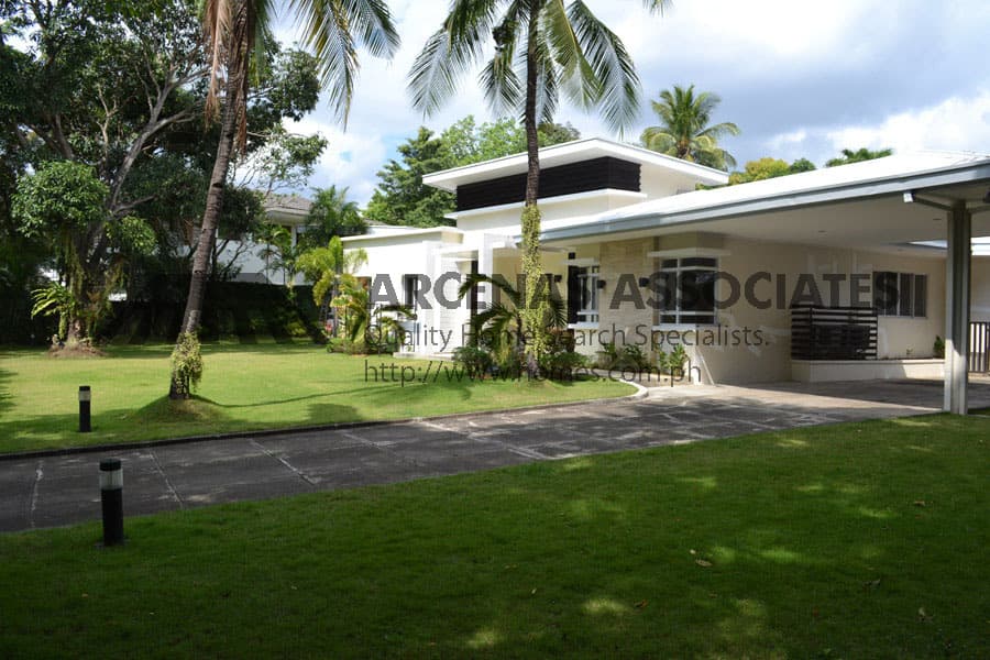 Green and Sunlit modern bungalow with den - photo 3