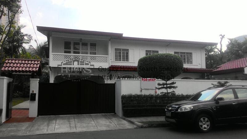 Classical inspired 2-storey - Urdaneta Village, Makati - photo 1