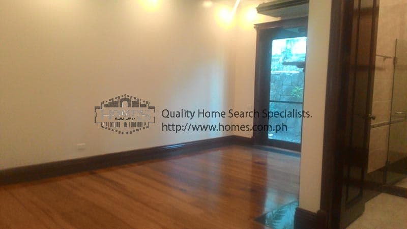 Solidly built 2-storey - photo 5