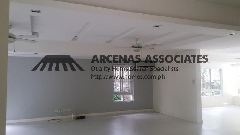 Modern and nice split-level - photo 3