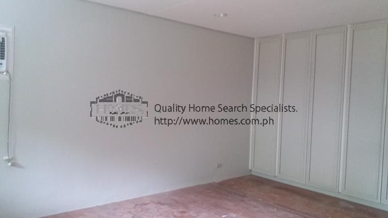 Well Maintained and Large garden 2 storey - photo 2