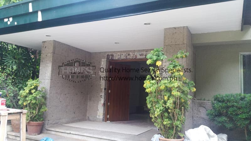 Well Maintained and Large garden 2 storey - Dasmarinas Village, Makati - photo 1