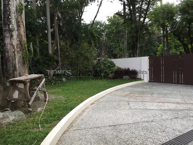 Modern & updated perimeter 2-storey - photo 2