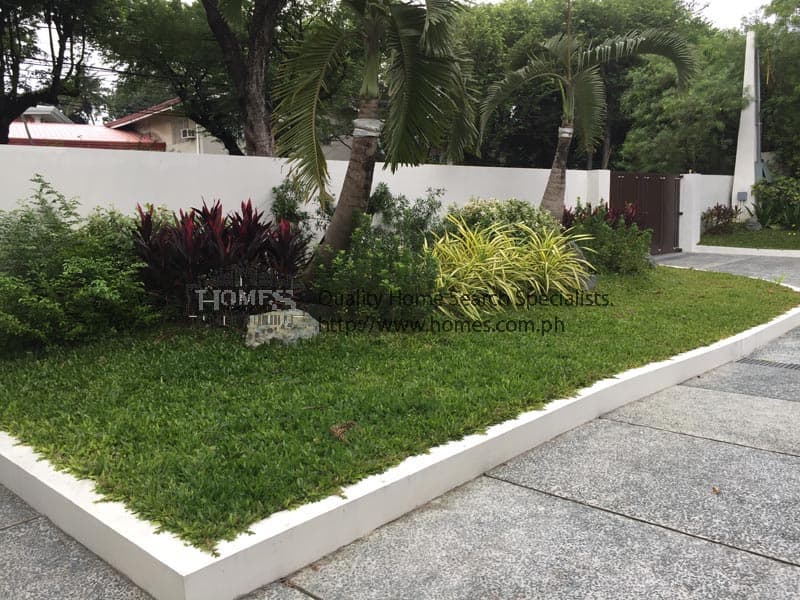 Modern & updated perimeter 2-storey - photo 3