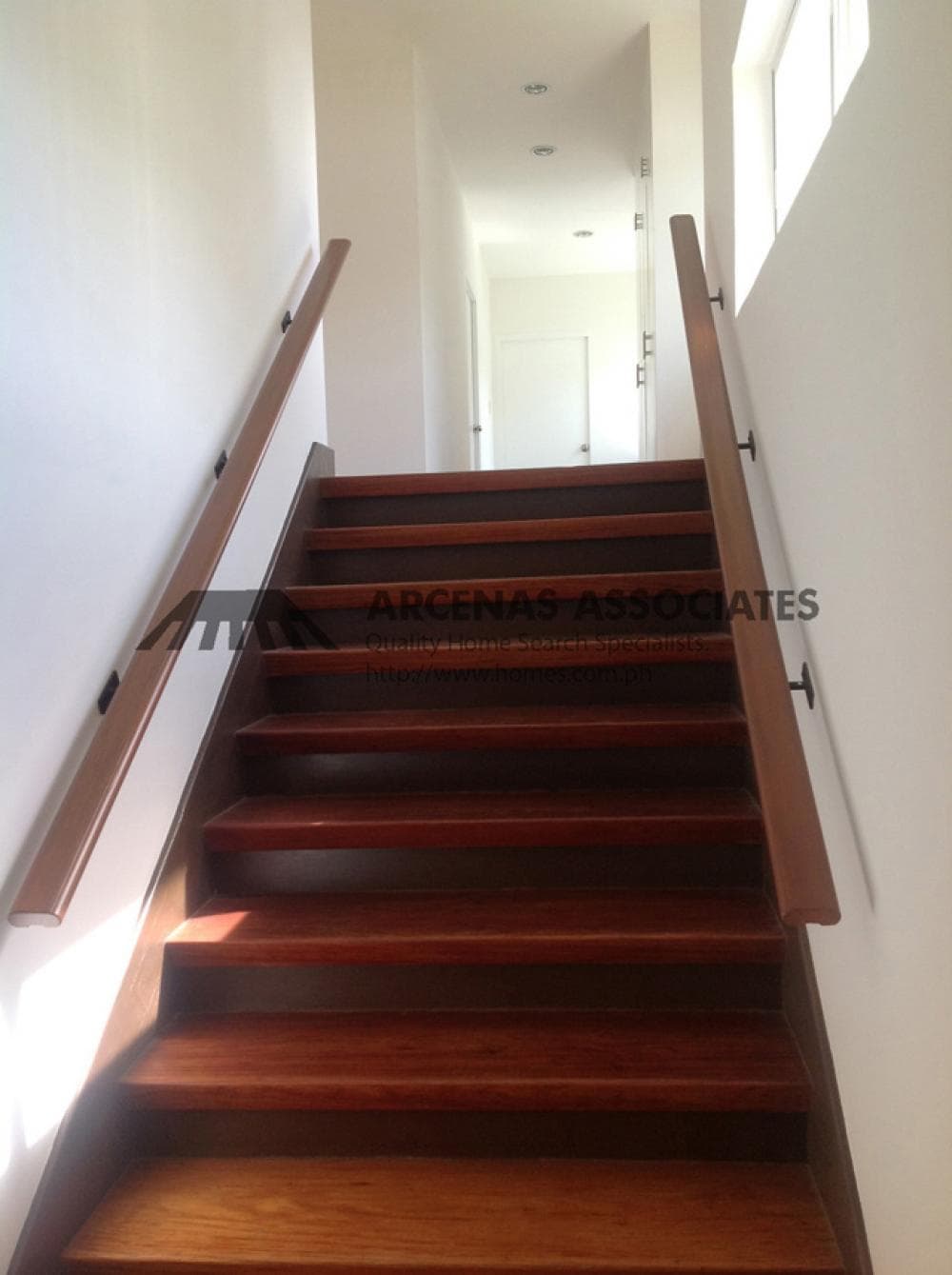 Modern four (4) Bedroom house - photo 3