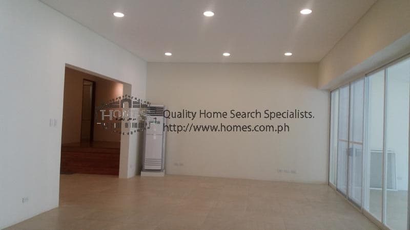 Homey Bungalow - photo 3