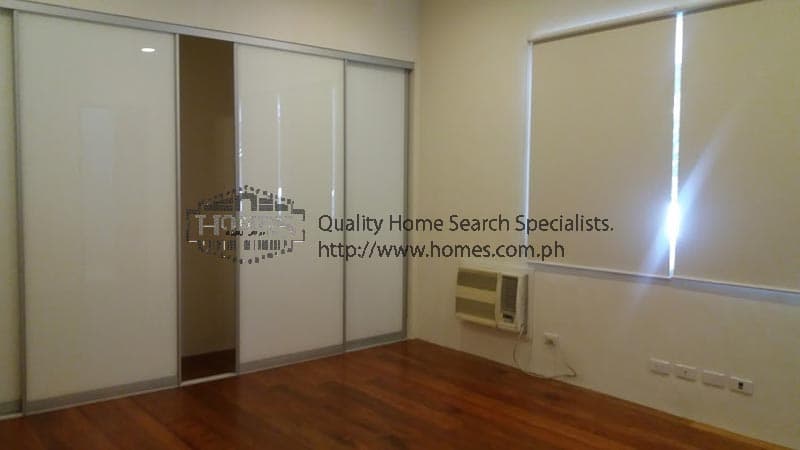 Homey Bungalow - photo 4